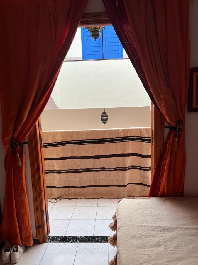 Maison Riad Traditionnel Idealement Situe A Marrakech Marrakesh Bagian luar foto