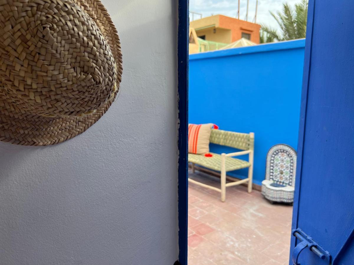 Maison Riad Traditionnel Idealement Situe A Marrakech Marrakesh Bagian luar foto