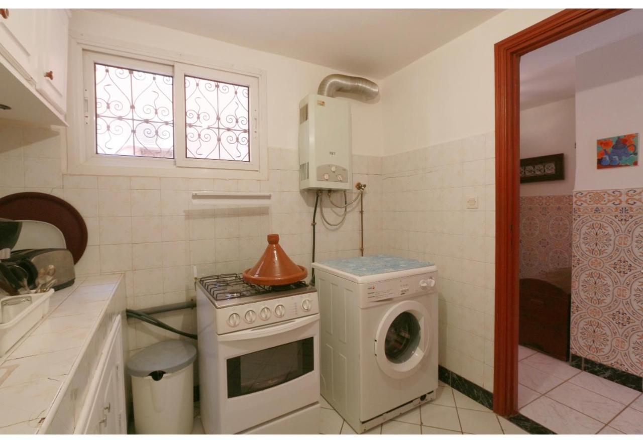 Maison Riad Traditionnel Idealement Situe A Marrakech Marrakesh Bagian luar foto