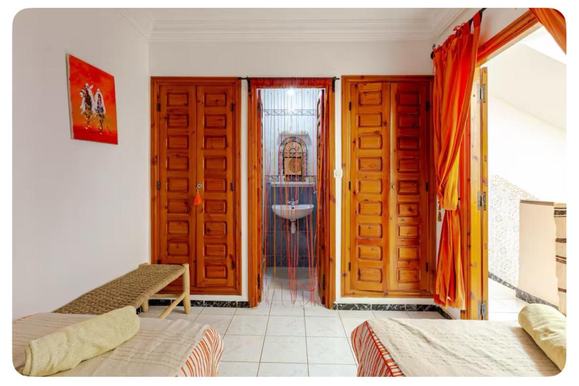 Maison Riad Traditionnel Idealement Situe A Marrakech Marrakesh Bagian luar foto